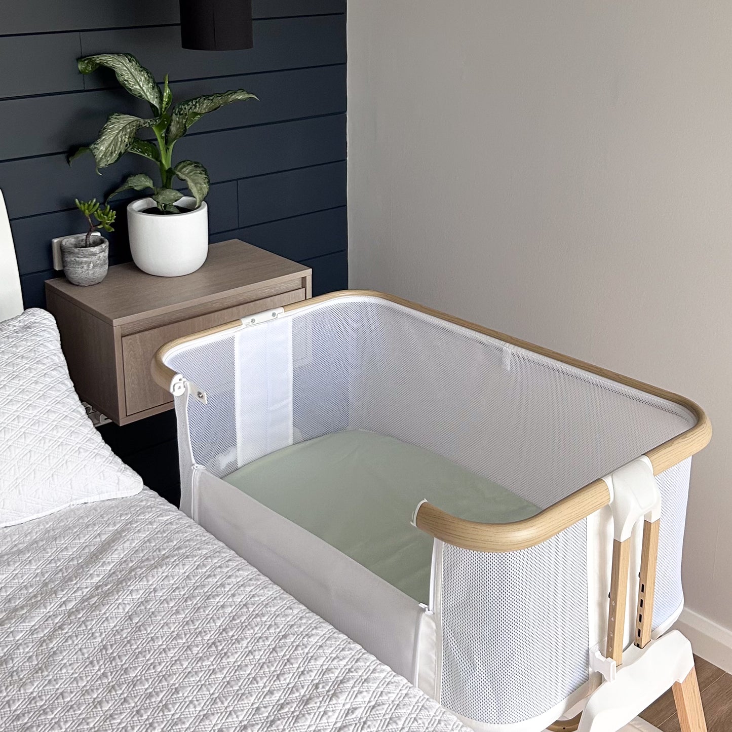 Co-Sleeper Bassinet / Change Pad Waterproof Sheet - Sage