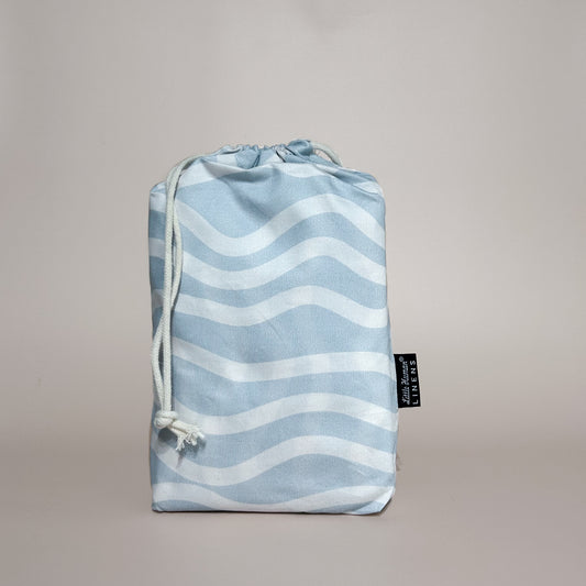 Co-Sleeper Bassinet / Change Pad Waterproof Sheet - Bright Waves