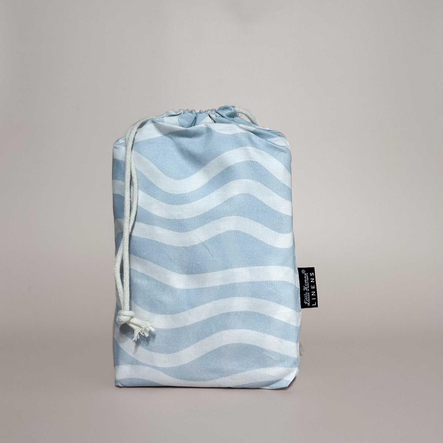 Co-Sleeper Bassinet / Change Pad Waterproof Sheet - Bright Waves