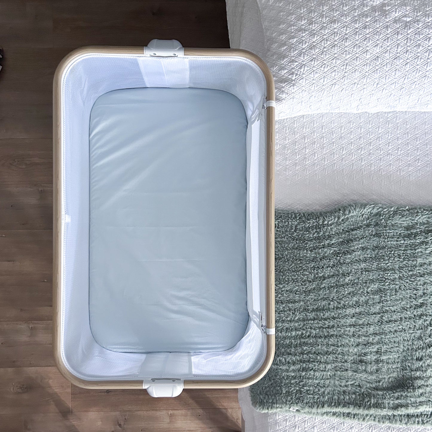 Co-Sleeper Bassinet / Change Pad Waterproof Sheet - Sky Blue