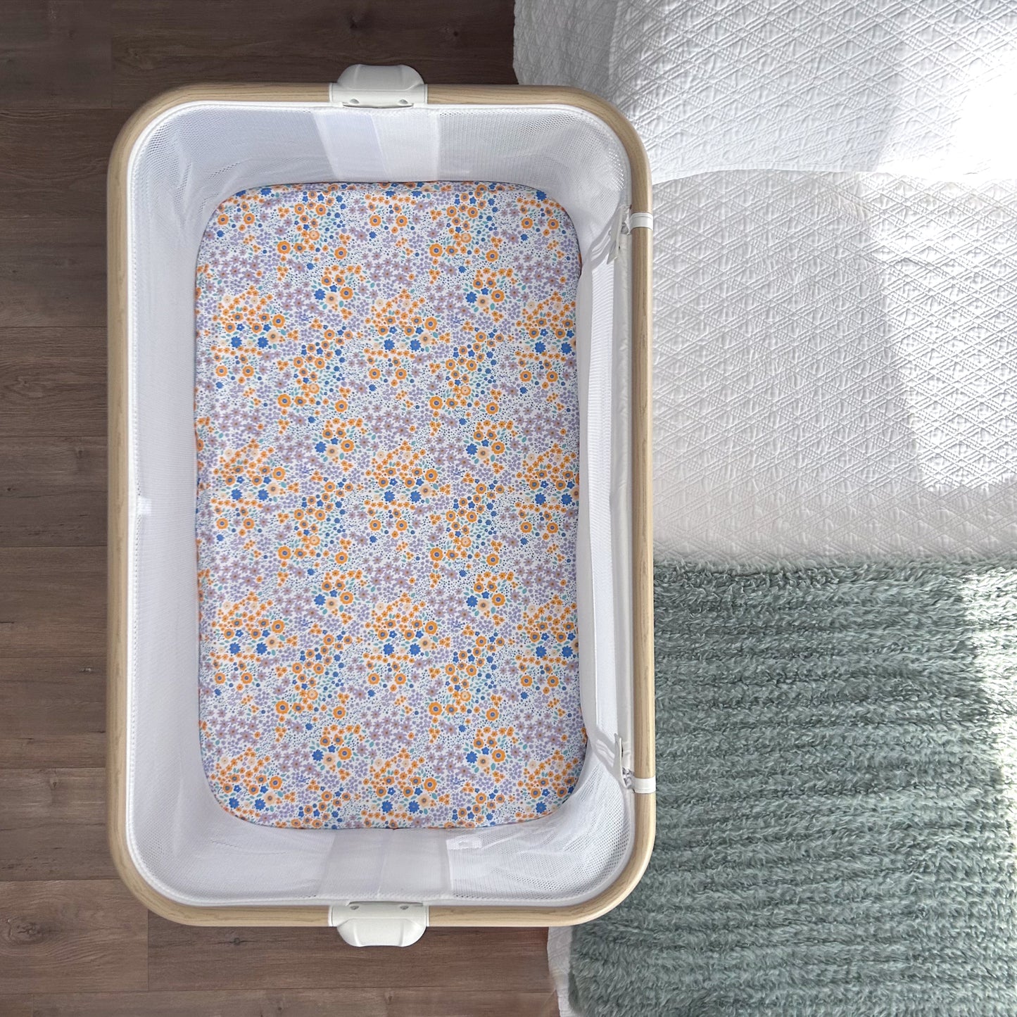 Co-Sleeper Bassinet / Change Pad Waterproof Sheet - Summer Flowers