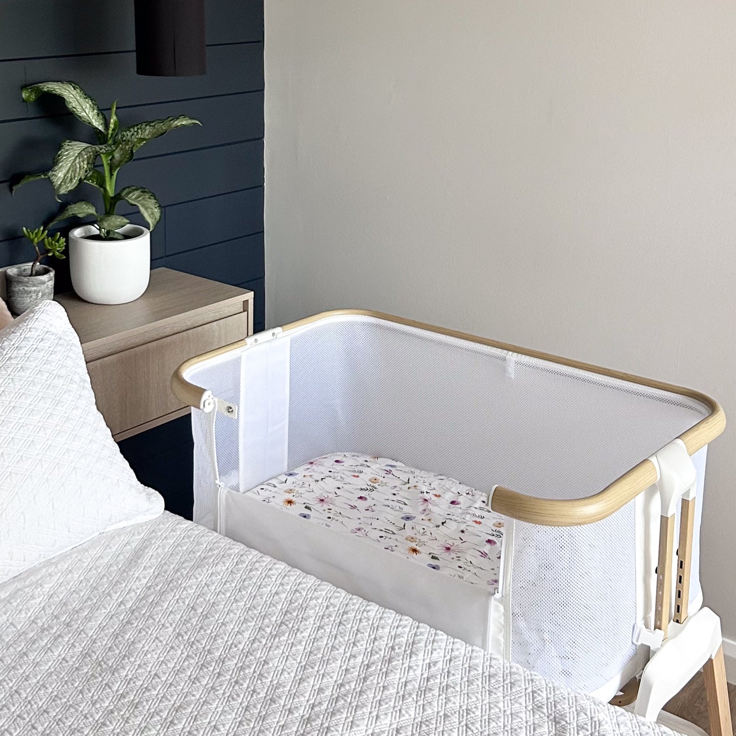 Co-Sleeper Bassinet / Change Pad Waterproof Sheet - Wildflower