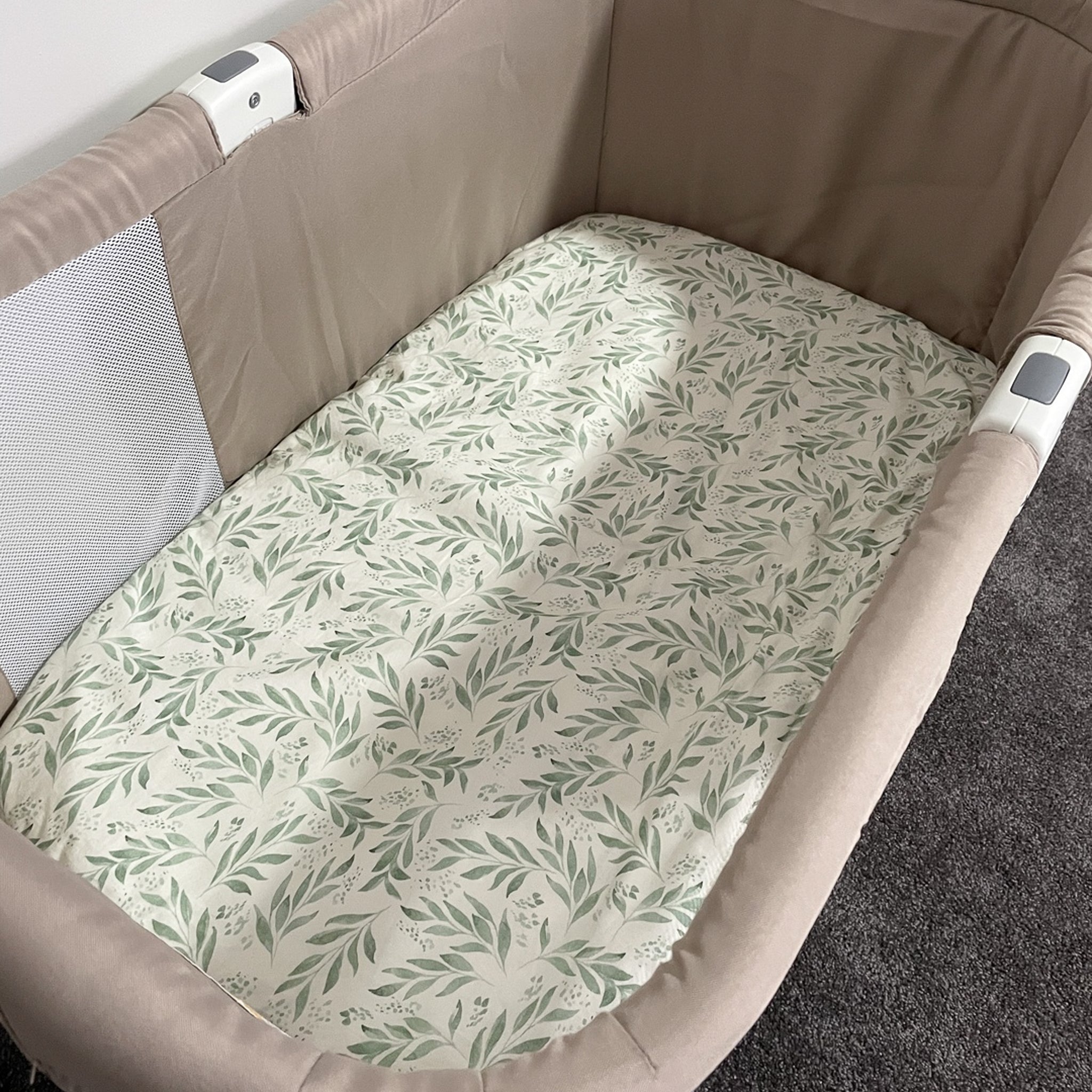 Waterproof Change Pad Euro Bassinet Sheet Organic Leaf